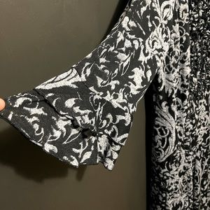 Dress barn fall/winter dress (black and white)